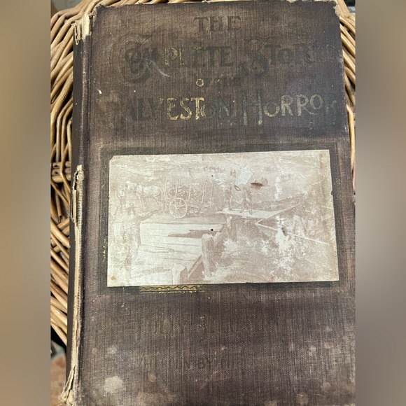 The complete story of the Galveston Horror. - Picture 8 of 12